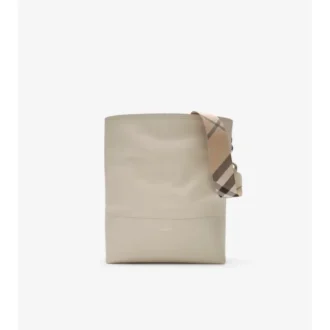 Borsa a secchiello media con clip a B 