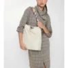 Borsa a secchiello media con clip a B 