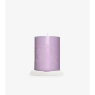 Candela ai fiori di rosa e violetta