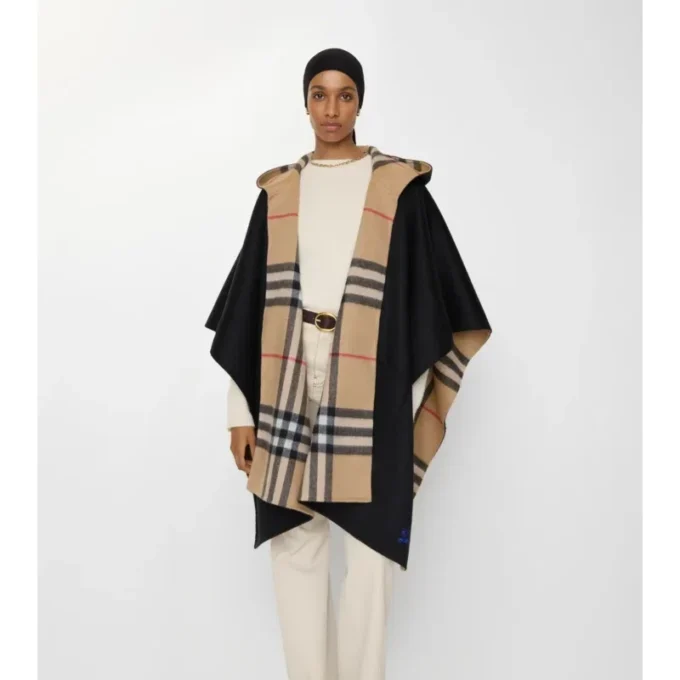 Cappa con cappuccio in cashmere