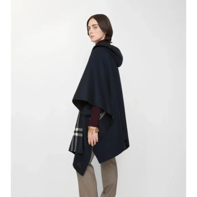 Cappa con cappuccio in cashmere