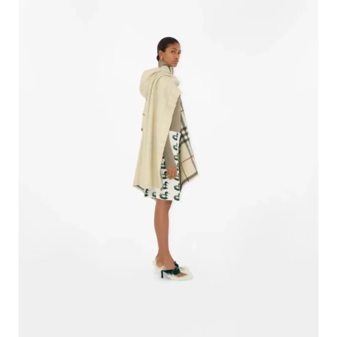 Cappa con cappuccio in cashmere EKD