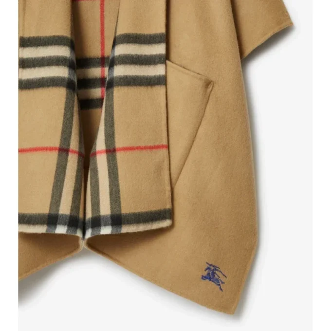 Cappa con cappuccio in cashmere EKD