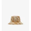 Cappello a secchiello effetto rafia con motivo Knight Stamp