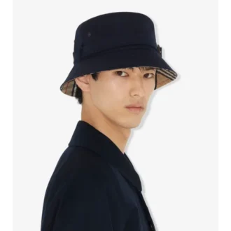 Cappello a secchiello in Gabardine di cotone con cintura