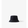 Cappello a secchiello in Gabardine di cotone con cintura