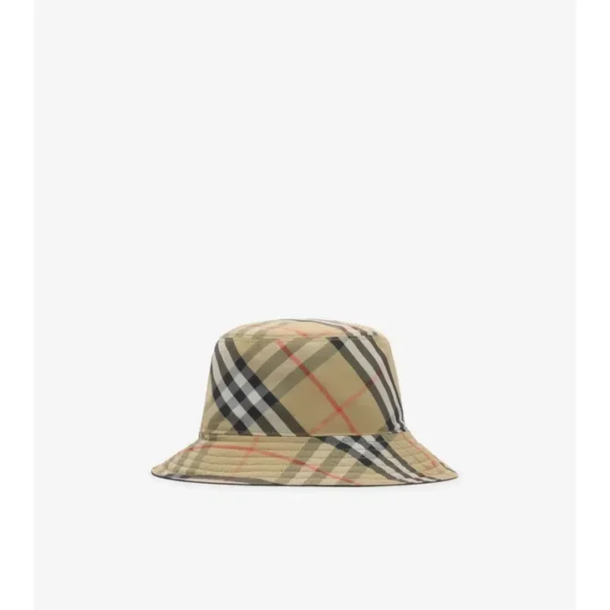 Cappello a secchiello reversibile in nylon con motivo Knight Stamp
