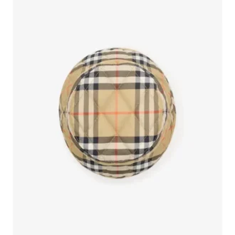 Cappello a secchiello trapuntato a ferro di cavallo