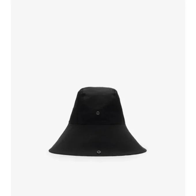 Cappello in gabardine con tesa a quadri