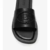 Ciabatte in pelle con motivo Knight Stamp