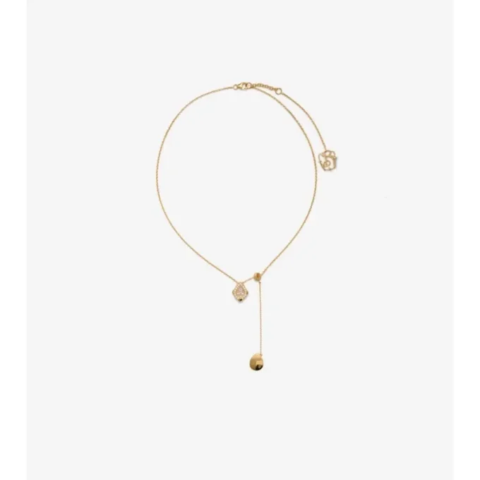 Collana con ciondolo a forma di scudo