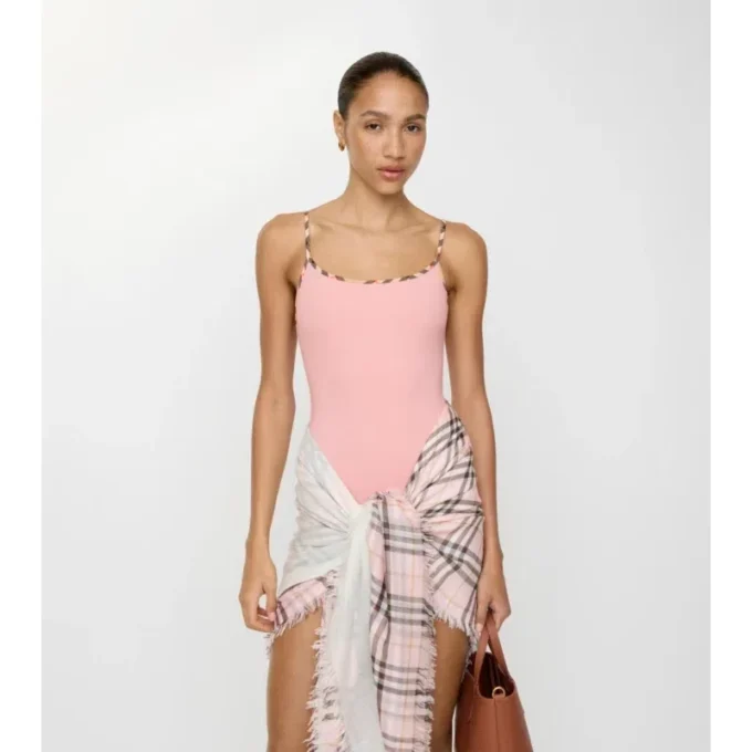 Costume da bagno con bordi a quadri