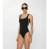 Costume da bagno con bordi a quadri