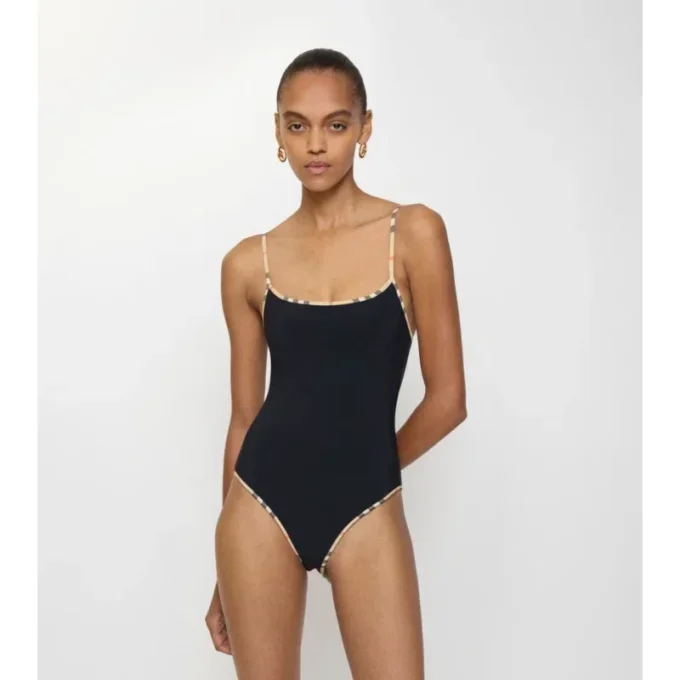 Costume da bagno con bordi a quadri