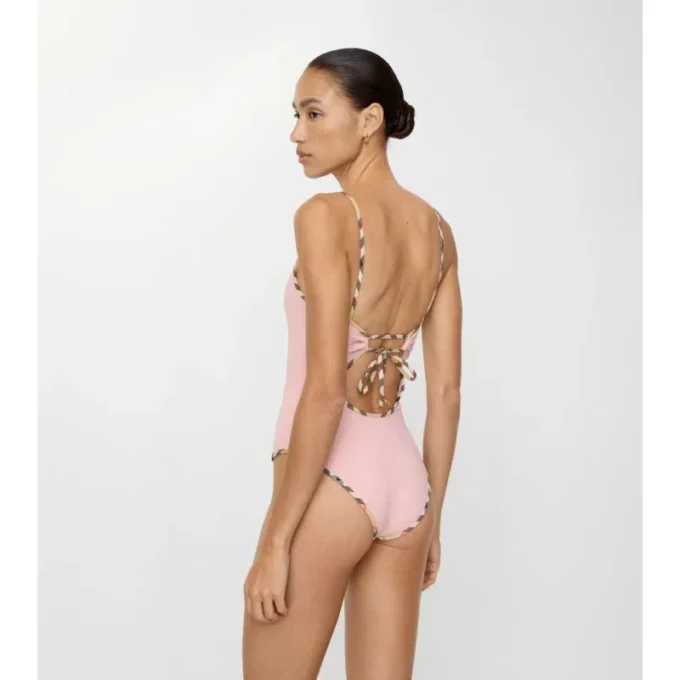 Costume da bagno con bordi a quadri