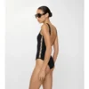 Costume da bagno con bordi a quadri