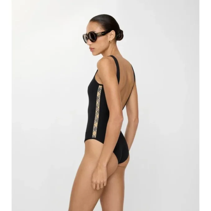 Costume da bagno con bordi a quadri
