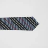 Cravatta in seta con motivo a righe Icon Stripe dal taglio classico