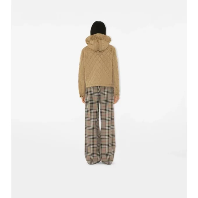 Giacca corta trapuntata in nylon con cappuccio