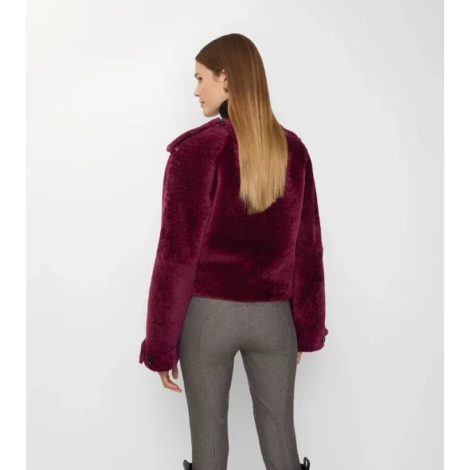Giacca in shearling con sciarpa staccabile