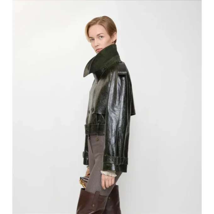 Giacca trench corta in pelle goffrata