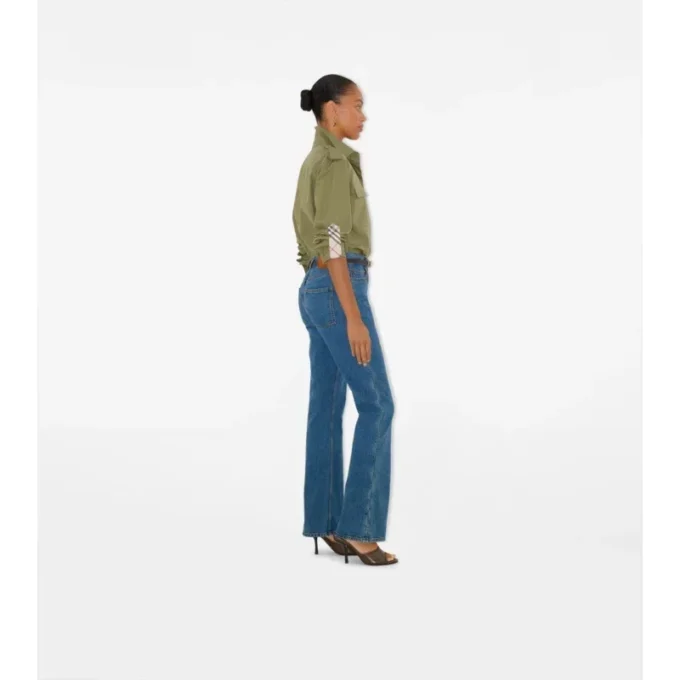Jeans a vita alta con taglio bootcut