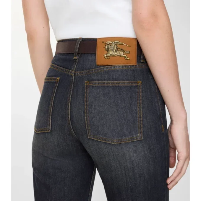 Jeans dritti a vita media