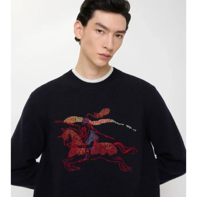 Maglione EKD in lana e cashmere con ricamo a punto croce