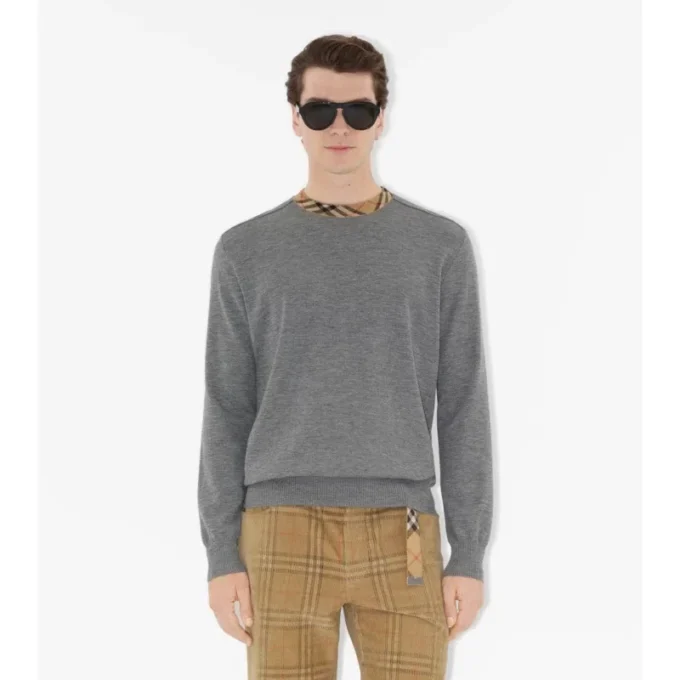 Maglione in lana con bordi a quadri