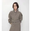 Maglione in lana con mezza abbottonatura