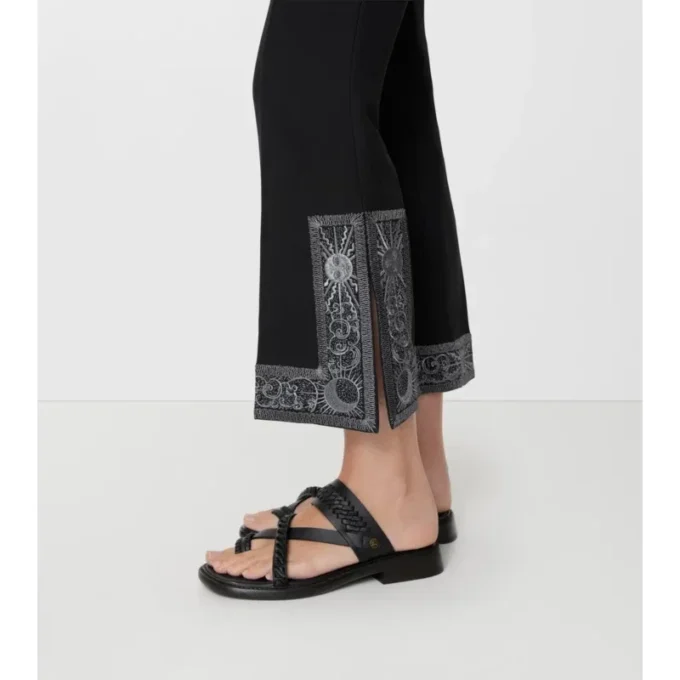 Pantaloni svasati corti in lana e seta ricamati
