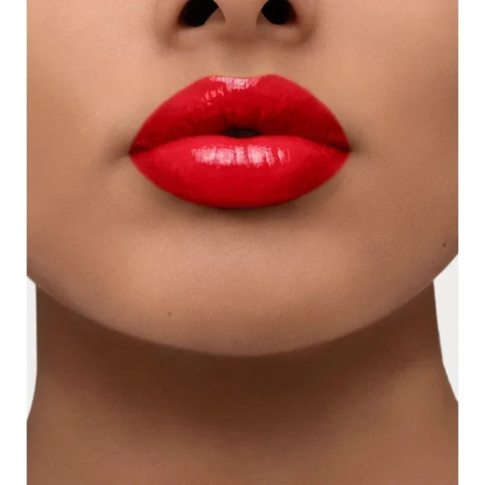 Rossetto Burberry Brit Shine – il rosso n. 106