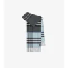 Sciarpa in cashmere a quadri a contrasto