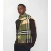 Sciarpa in cashmere a quadri a contrasto