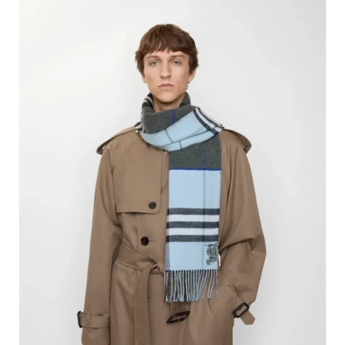 Sciarpa in cashmere a quadri a contrasto