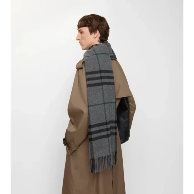 Sciarpa in cashmere a quadri larghi