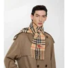 Sciarpa in cashmere a quadri stretti