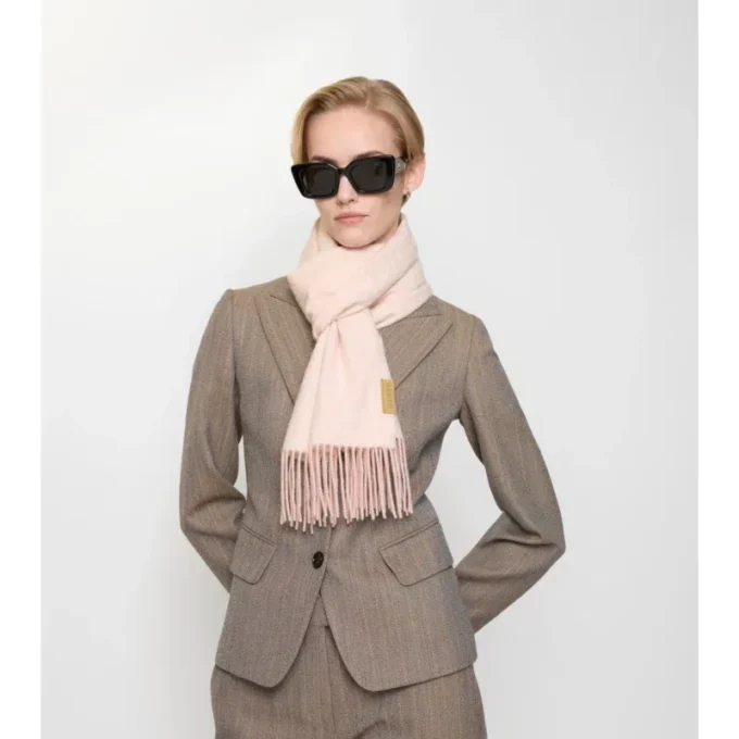 Sciarpa in cashmere con ciondolo a B