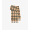 Sciarpa in cashmere con motivo a quadri