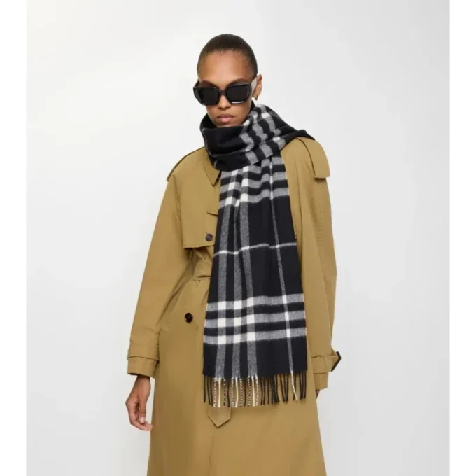 Sciarpa in cashmere con motivo a quadri