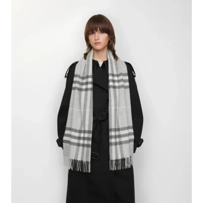 Sciarpa in cashmere con motivo a quadri