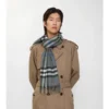 Sciarpa in cashmere con motivo a quadri