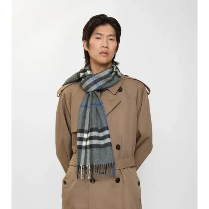 Sciarpa in cashmere con motivo a quadri