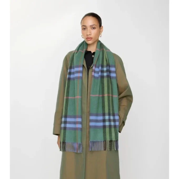 Sciarpa in cashmere con motivo a quadri