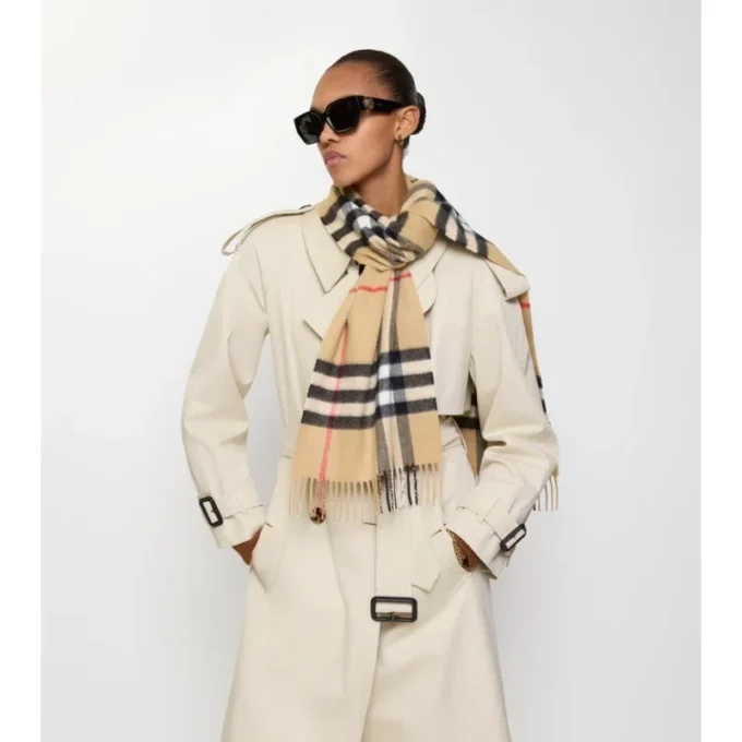 Sciarpa in cashmere con motivo a quadri