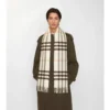 Sciarpa in cashmere con motivo a quadri
