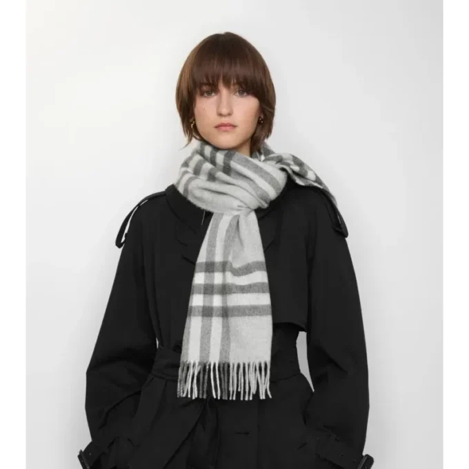 Sciarpa in cashmere con motivo a quadri