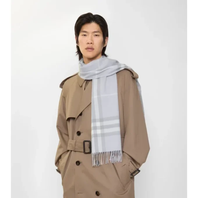 Sciarpa in cashmere con motivo a quadri