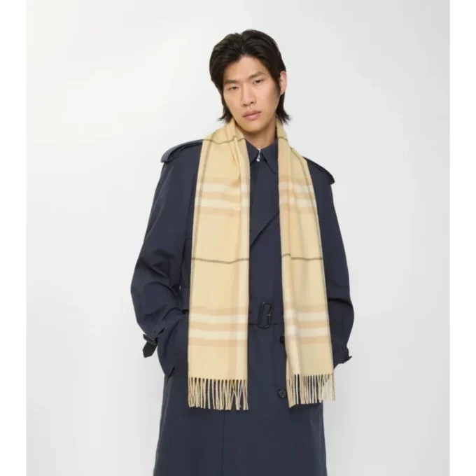 Sciarpa in cashmere con motivo a quadri