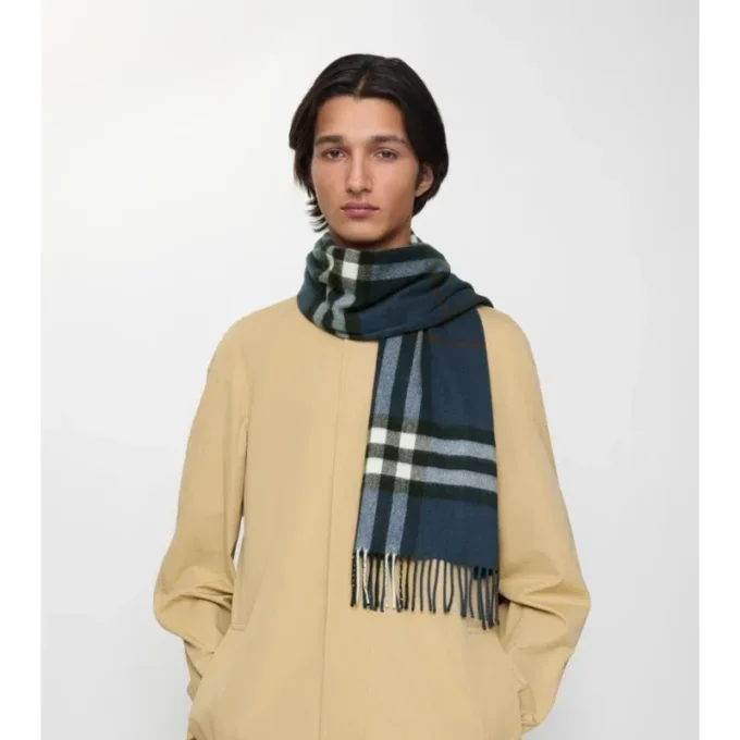 Sciarpa in cashmere con motivo a quadri